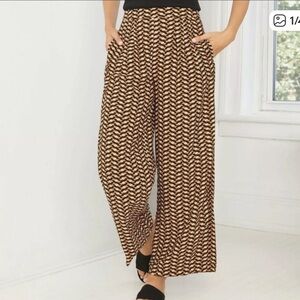 Who what wear brown/black geometric print wide leg pants - LIKE NEW